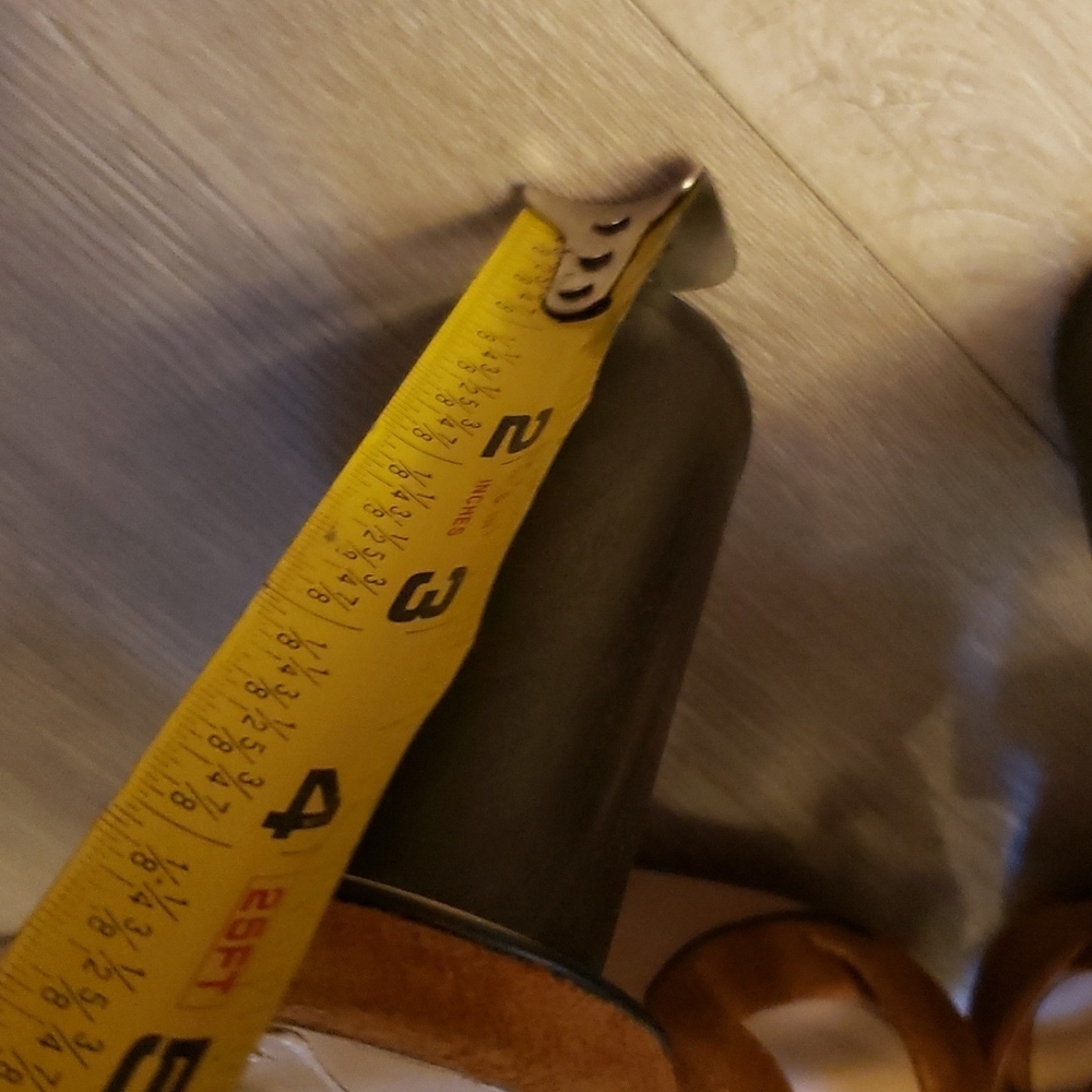 Aldo Leather Wrap Up Shoes - Picture 7 of 7